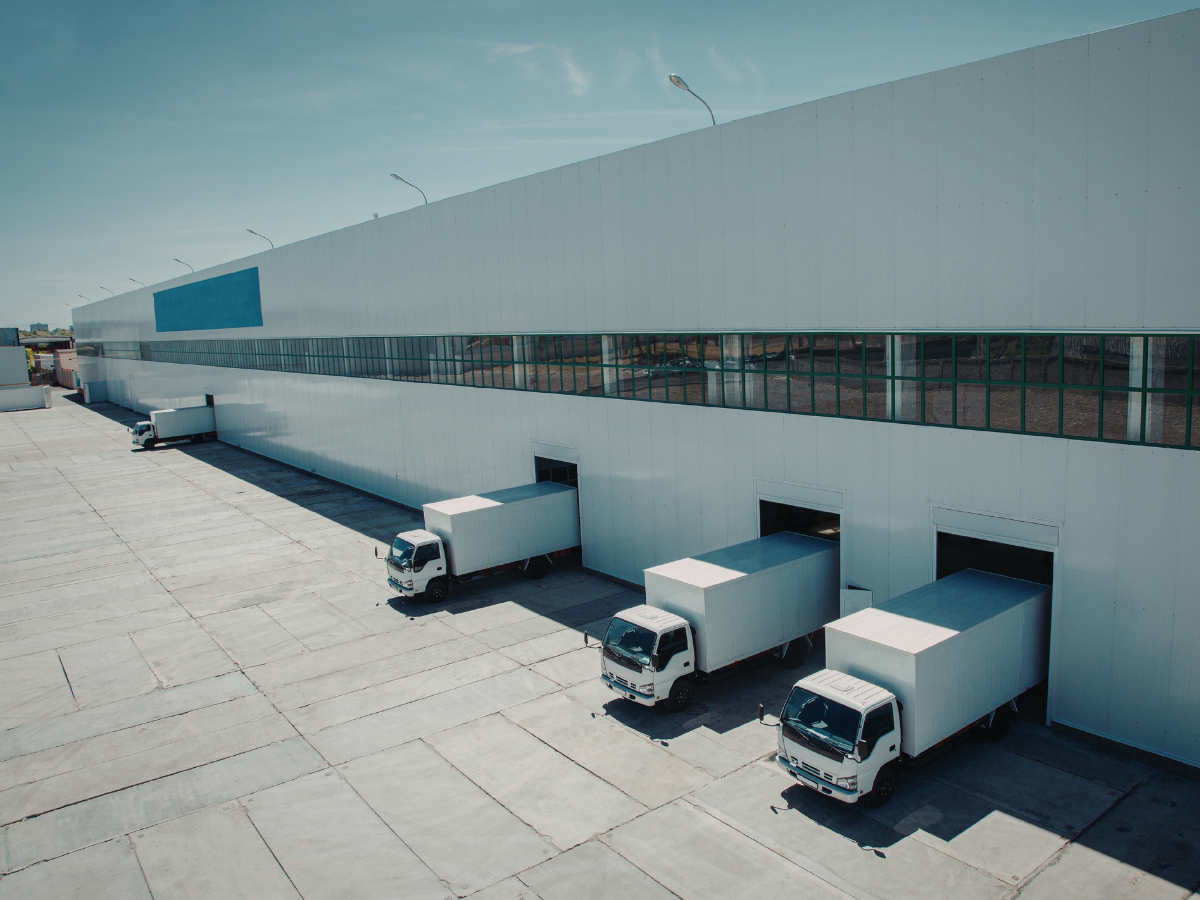 Haulmark Logistics truck